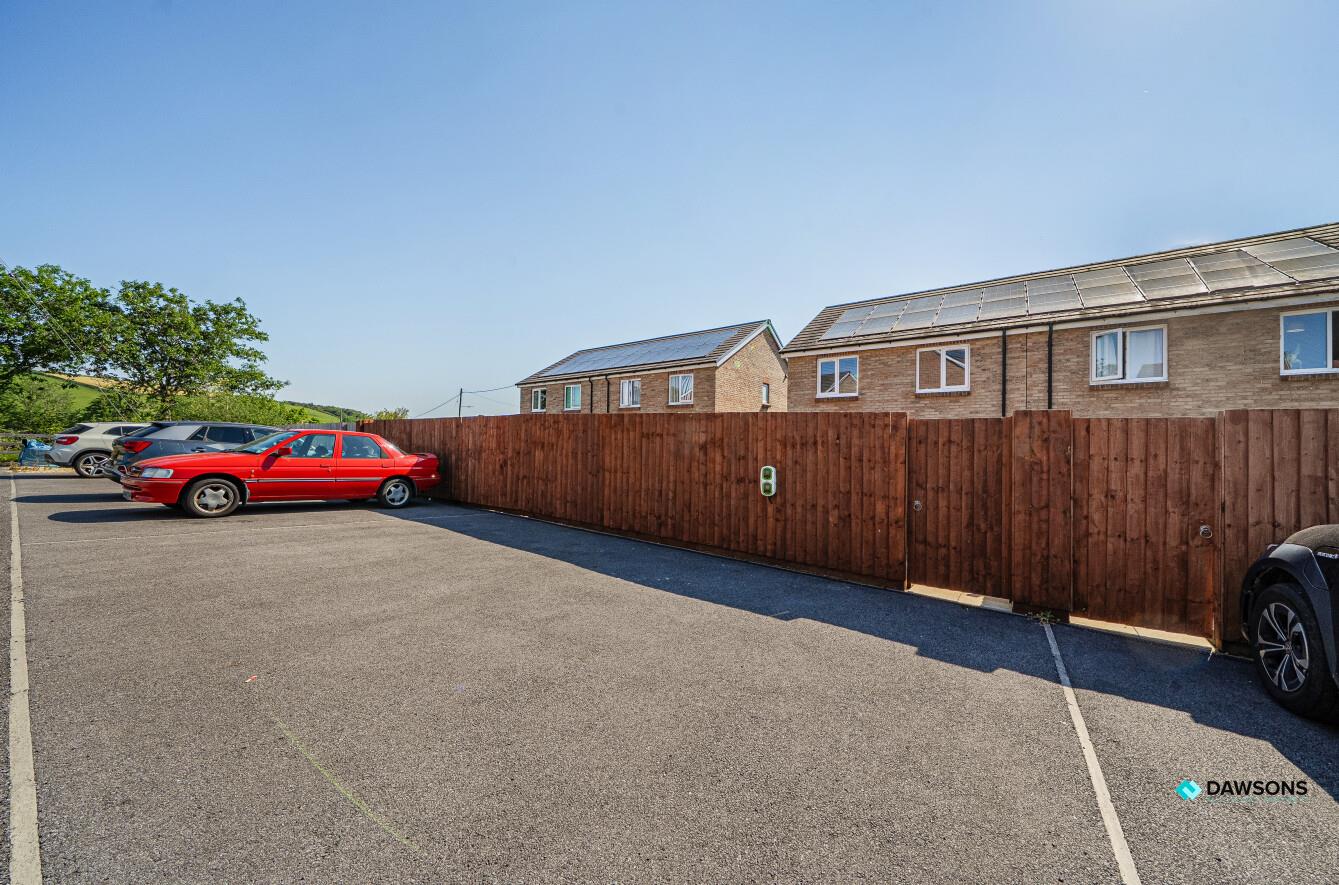 Clos Clement, Five Road, Llanelli, SA15 5YQ